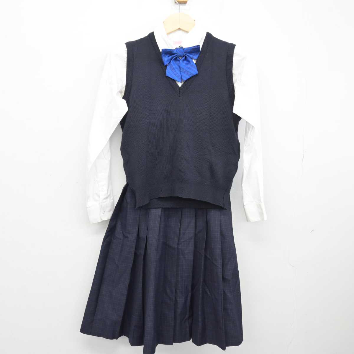 【中古】福岡県 福岡市内中学新標準服 女子制服 5点 (ブレザー・シャツ・ニットベスト・スカート) sf047914