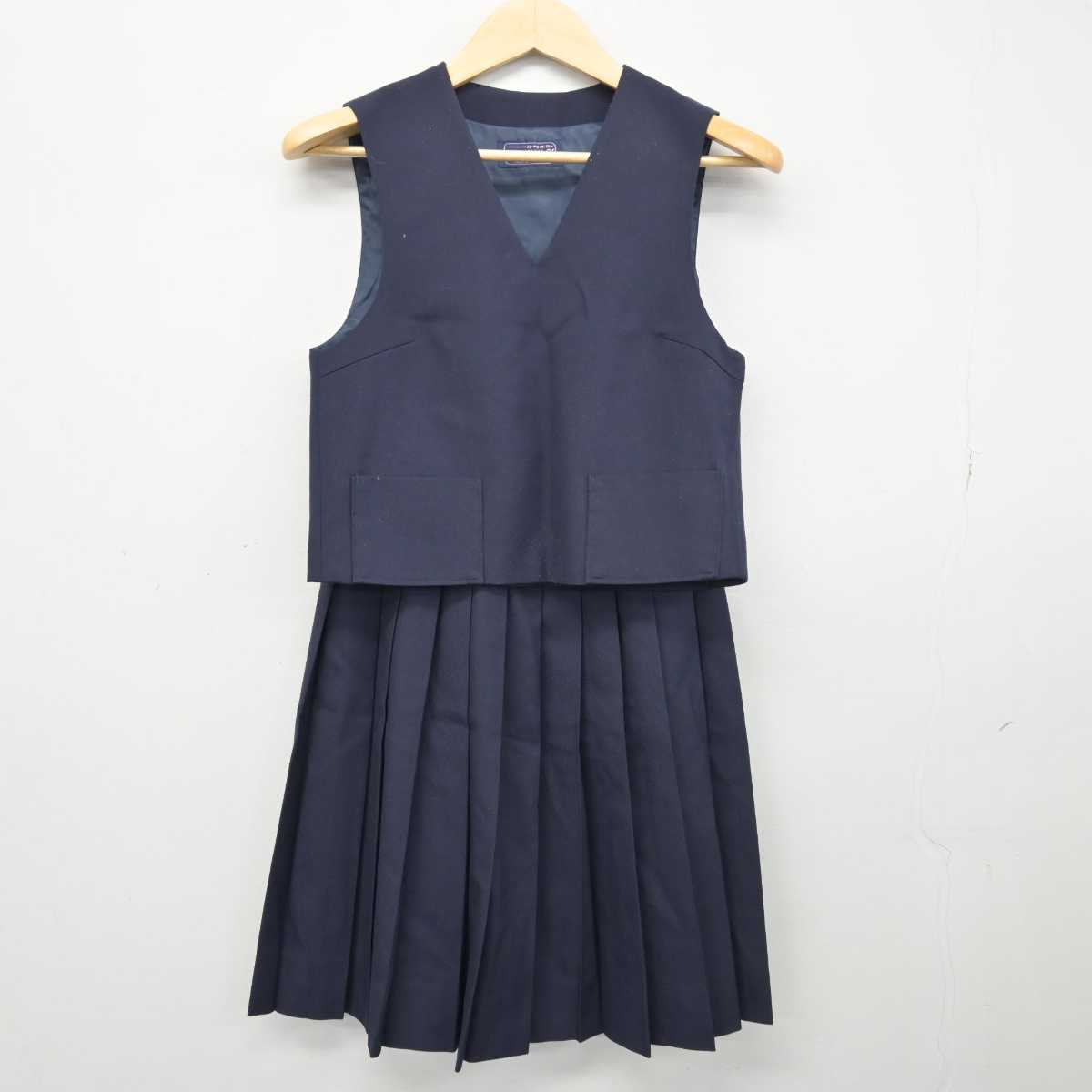 【中古】北海道 帯広市立南町中学校 女子制服 4点 (ブレザー・ベスト・スカート) sf047969