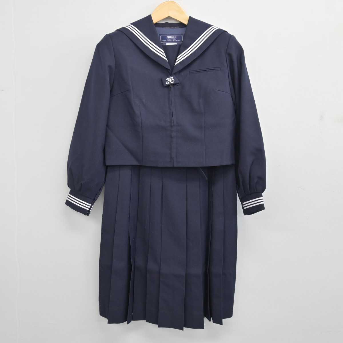 【中古】埼玉県 菖蒲中学校 女子制服 3点 (セーラー服・ジャンパースカート・その他アイテム) sf048080