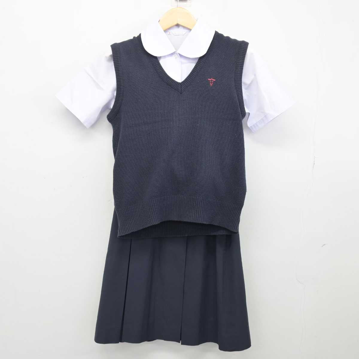 【中古】岡山県 富山中学校 女子制服 3点 (ニットベスト・シャツ・スカート) sf048095