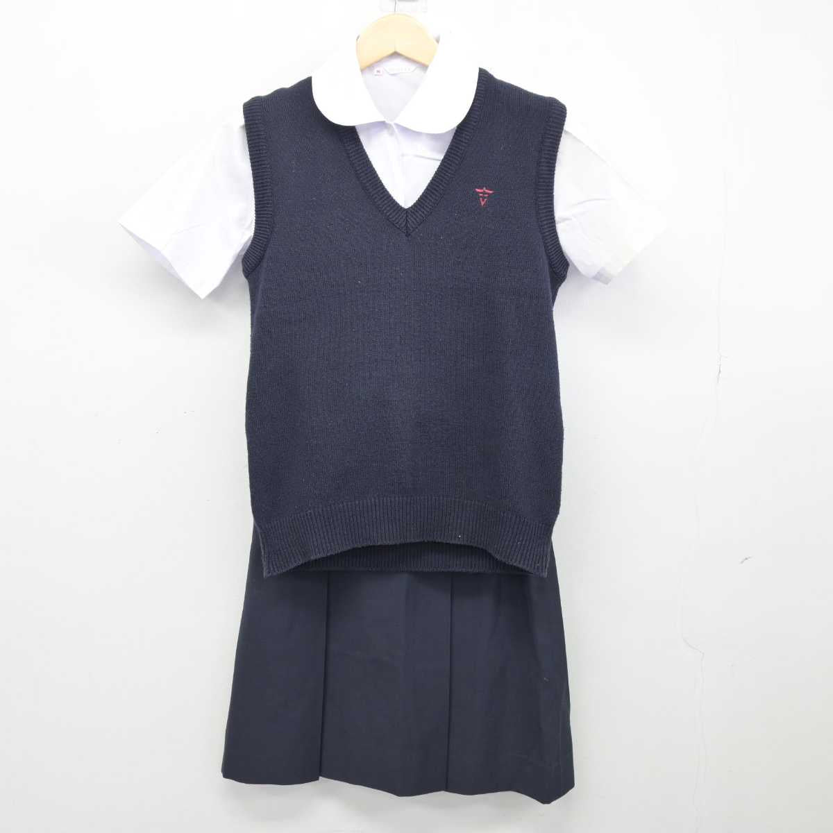 【中古】岡山県 富山中学校 女子制服 3点 (ニットベスト・シャツ・スカート) sf048098