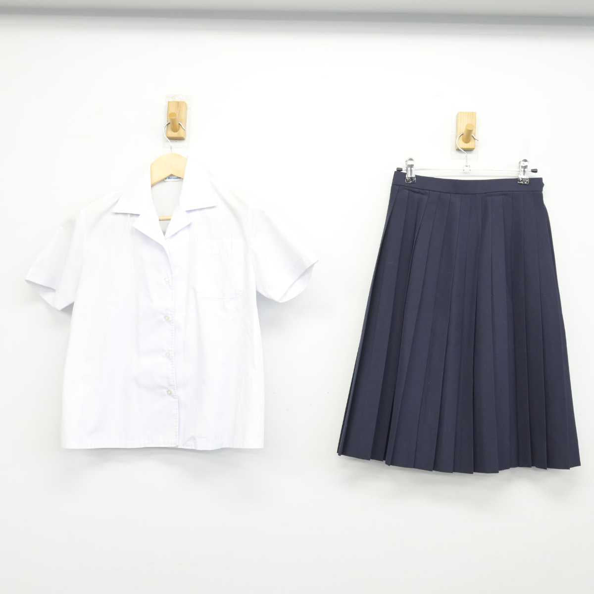 【中古】愛知県 椙山女学園高等学校 女子制服 2点 (シャツ・スカート) sf048125