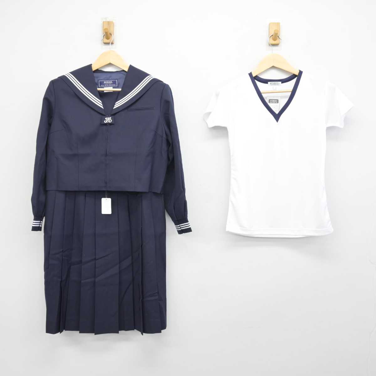 【中古】埼玉県 菖蒲中学校 女子制服 3点 (セーラー服・その他アイテム・ジャンパースカート) sf048134