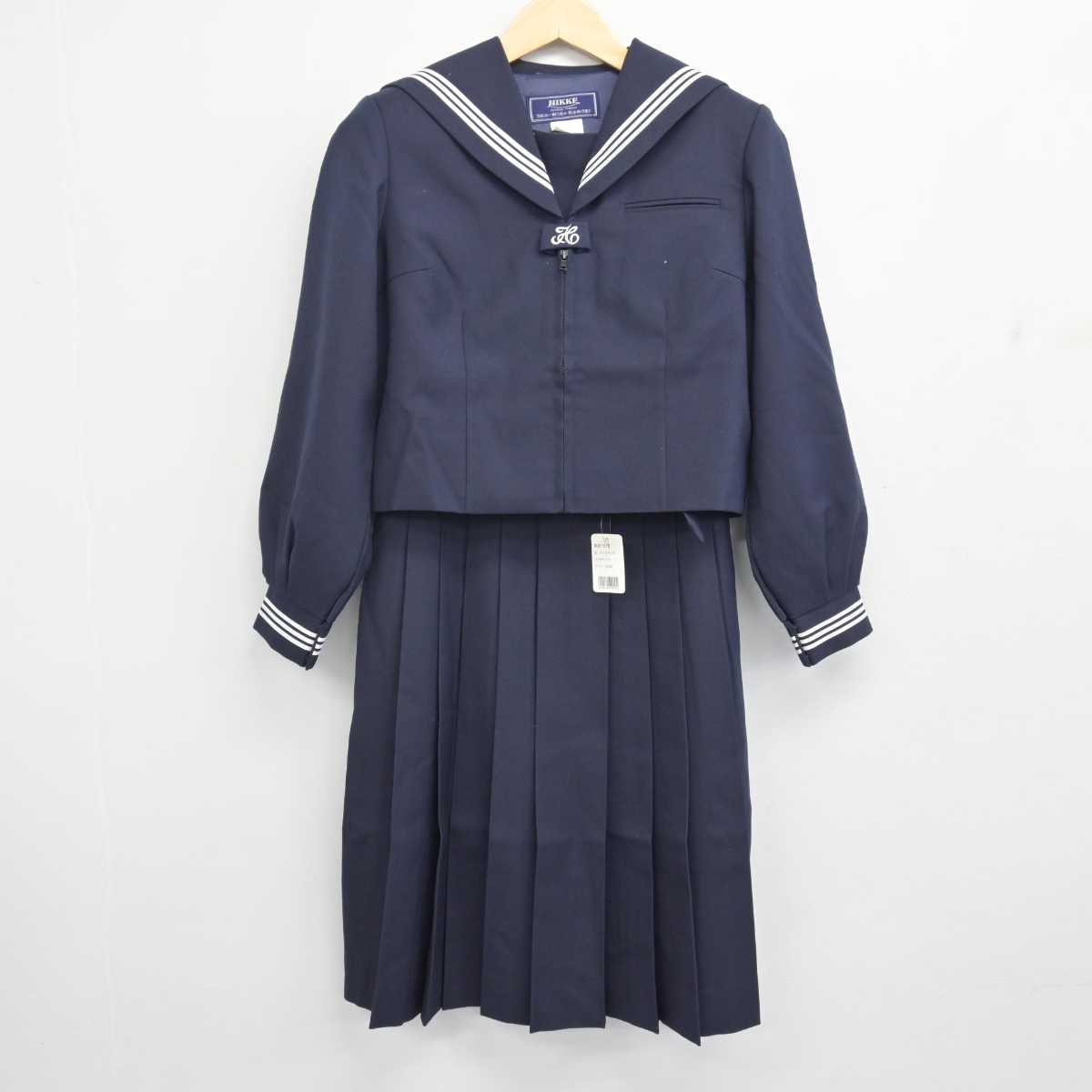 【中古】埼玉県 菖蒲中学校 女子制服 3点 (セーラー服・その他アイテム・ジャンパースカート) sf048135