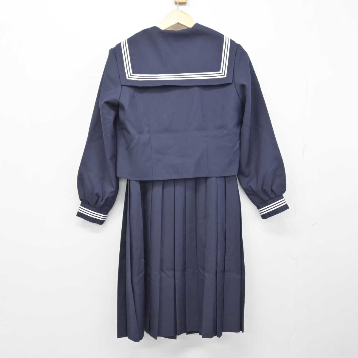 【中古】埼玉県 菖蒲中学校 女子制服 3点 (セーラー服・その他アイテム・ジャンパースカート) sf048135