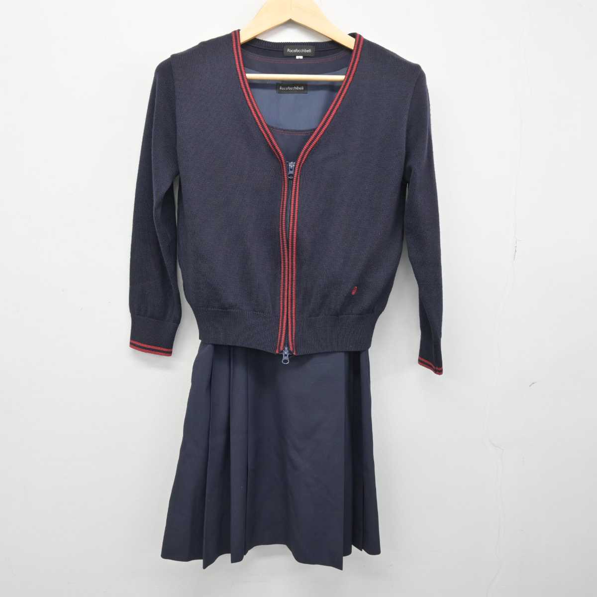 【中古】広島県 広島女学院中学高等学校 女子制服 2点 (ニット・ジャンパースカート) sf048247