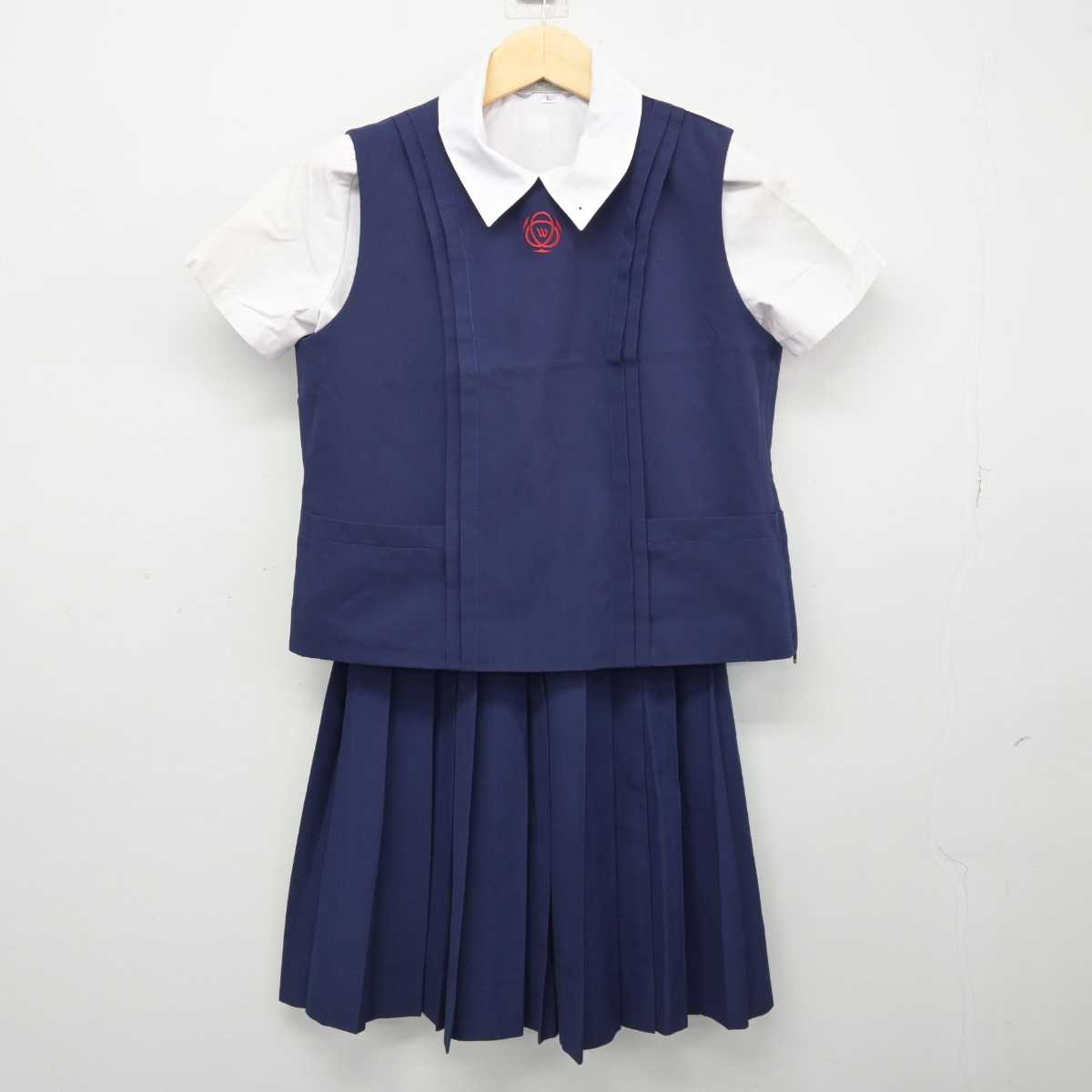 【中古】奈良県 育英西中学校 女子制服 3点 (シャツ・ベスト・スカート) sf048250