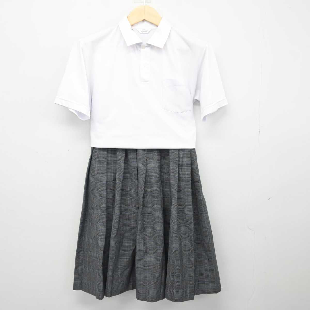 【中古】福岡県 北九州市中学校スタンダード標準服 女子制服 2点 (シャツ・スカート) sf048256