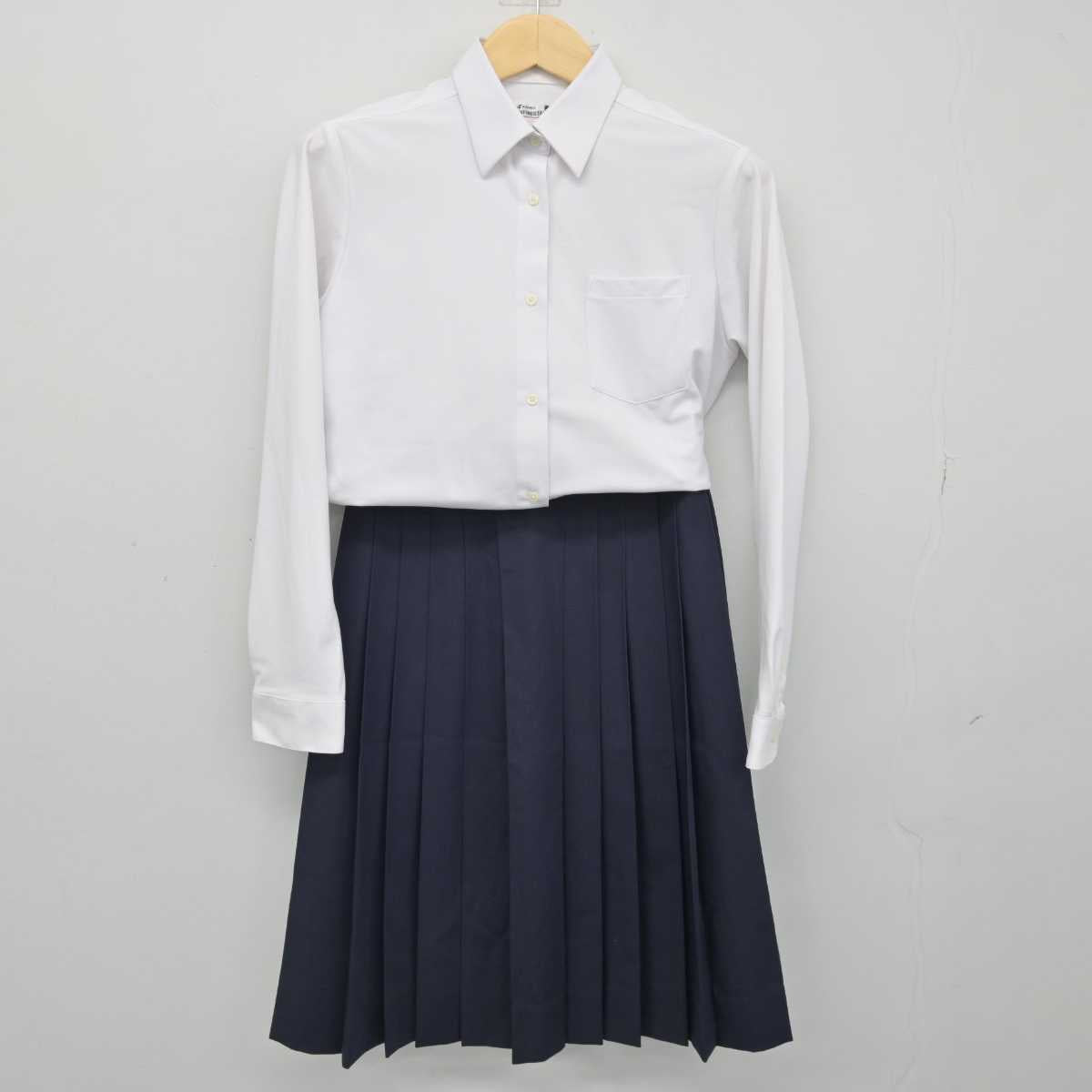 【中古】宮城県 気仙沼中学校 女子制服 2点 (シャツ・スカート) sf048271