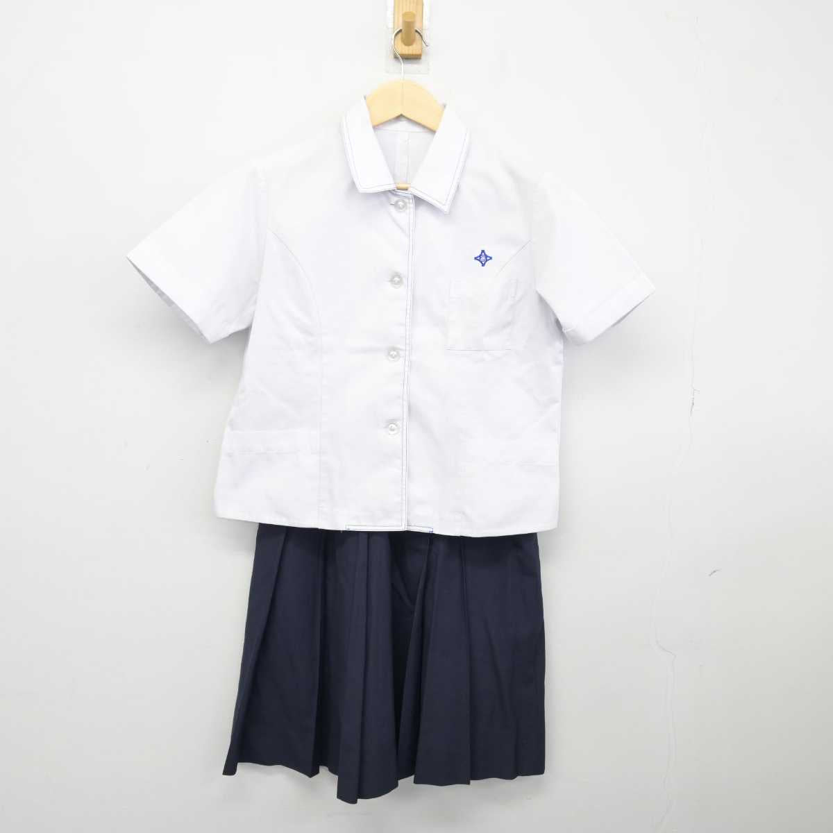 【中古】長崎県 北陽台高等学校 女子制服 2点 (シャツ・スカート) sf048283