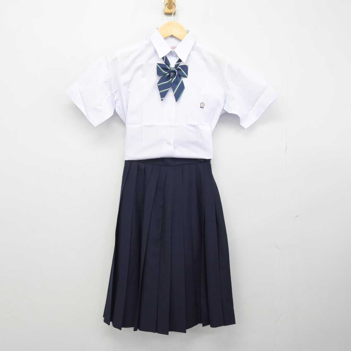 【中古】奈良県 郡山高等学校 女子制服 3点 (シャツ・スカート) sf048352