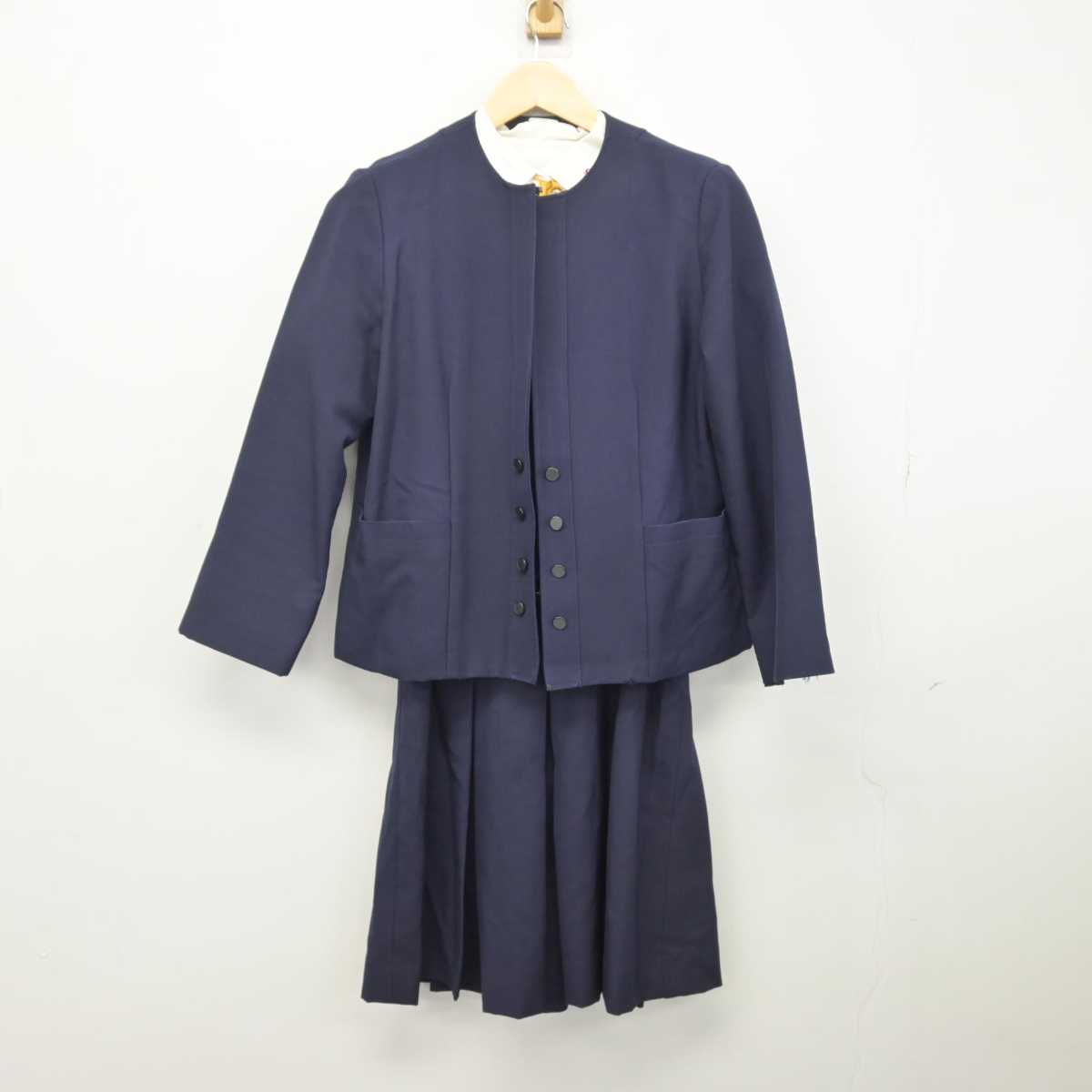 【中古】秋田県 聖霊女子短期大学付属高等学校 女子制服 4点 (ブレザー・シャツ・ジャンパースカート) sf048461