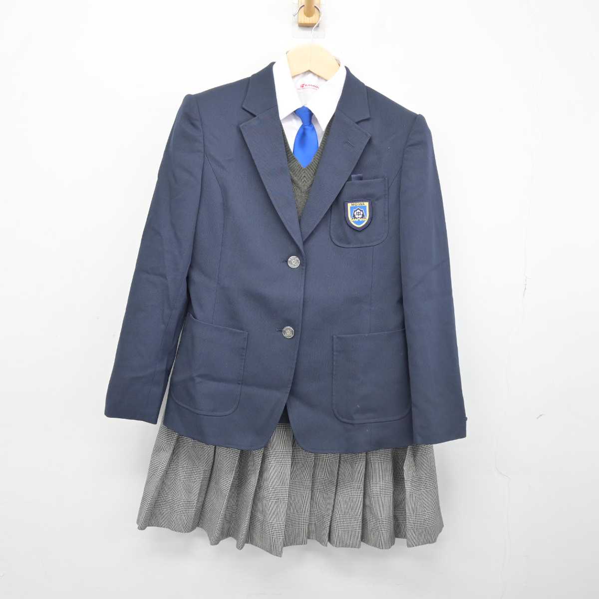 【中古】北海道 札幌市立藻岩中学校 女子制服 5点 (ブレザー・ニットベスト・シャツ・スカート) sf048477