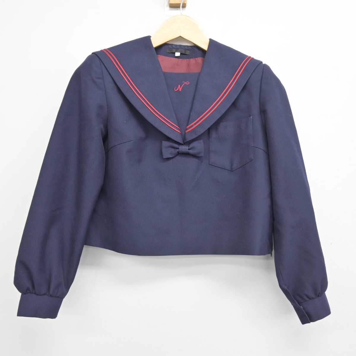 【中古】長崎県 長与中学校 女子制服 2点 (セーラー服・スカート) sf048483