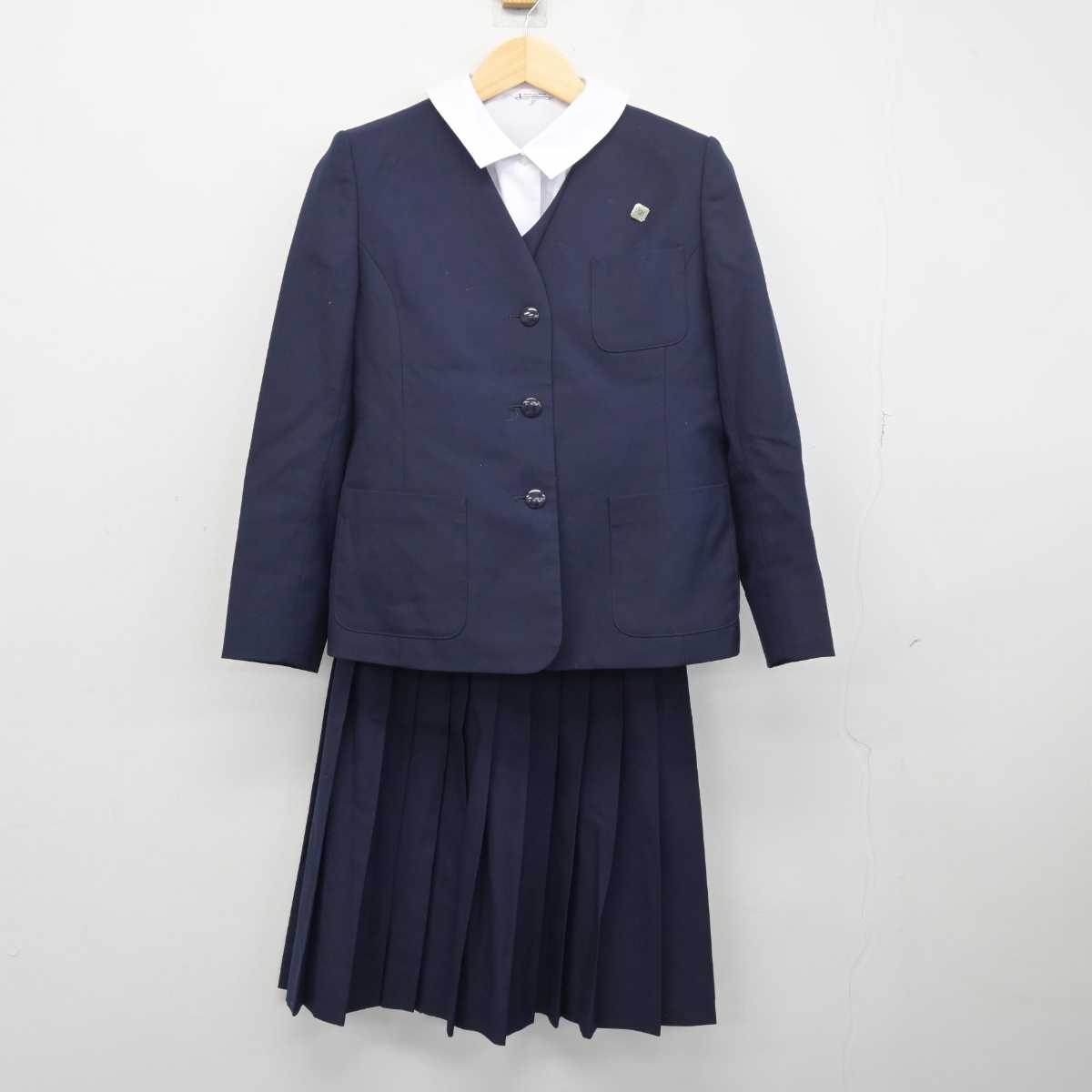 【中古】群馬県 長野郷中学校 女子制服 4点 (ブレザー・ベスト・シャツ・スカート) sf048644