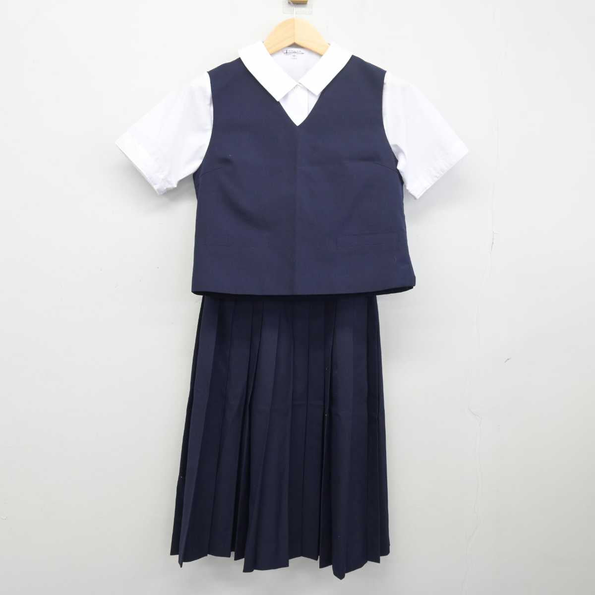 【中古】群馬県 長野郷中学校 女子制服 3点 (ベスト・シャツ・スカート) sf048645