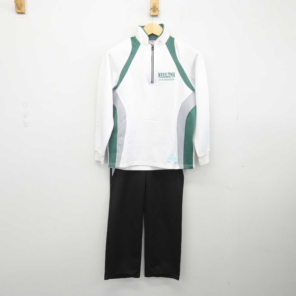 【中古】静岡県 中島中学校 女子制服 3点 (ジャージ 上・体操服 上・ジャージ 下) sf048689