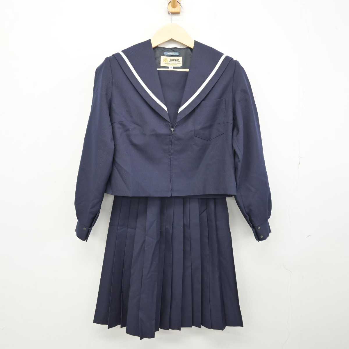 【中古】愛知県 楠中学校 女子制服 2点 (セーラー服・スカート) sf048760