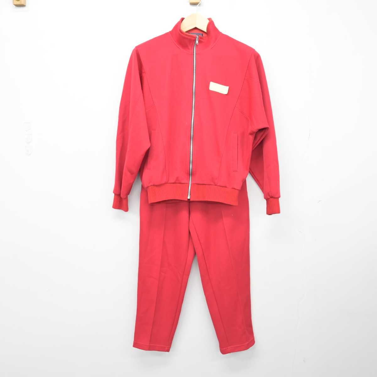 【中古】埼玉県 秩父高等学校 女子制服 3点 (ジャージ 上・シャツ・ジャージ 下) sf048843