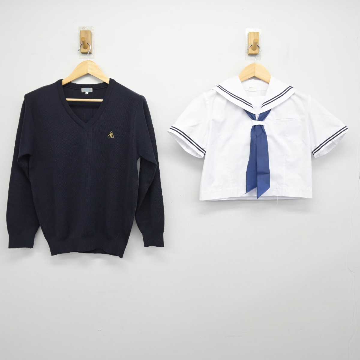 【中古】東京都 八王子市立第五中学校 女子制服 3点 (ニット・セーラー服) sf048930