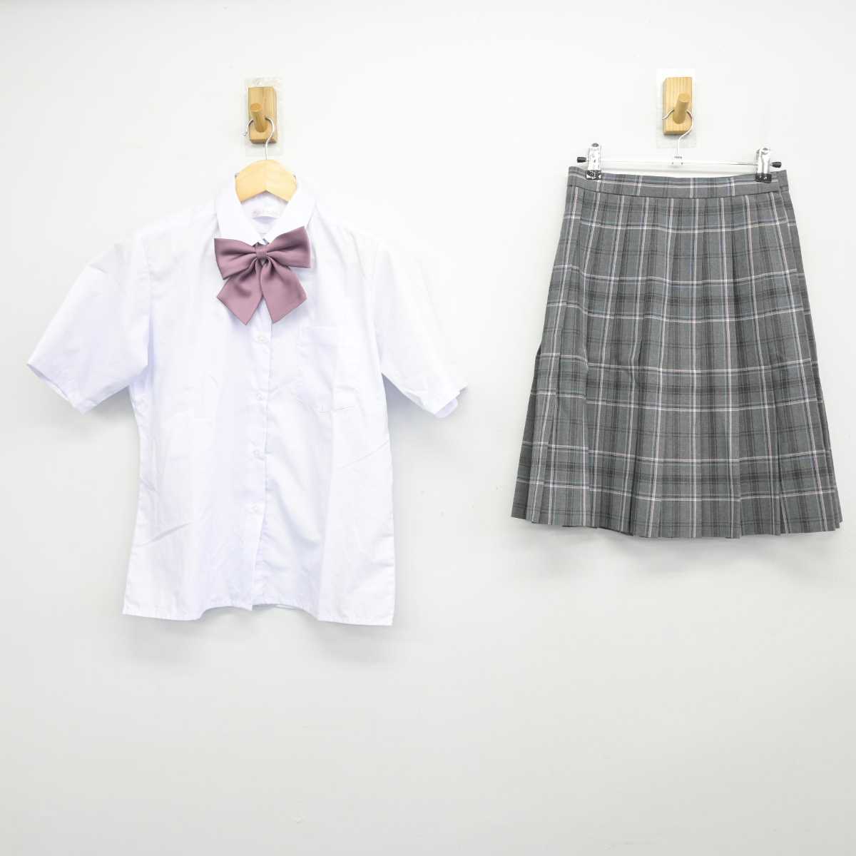 【中古】東京都 桜丘中学校 女子制服 3点 (シャツ・スカート) sf048937