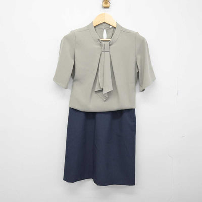 【中古】 事務服 女子制服 2点 (シャツ・スカート) sf048943