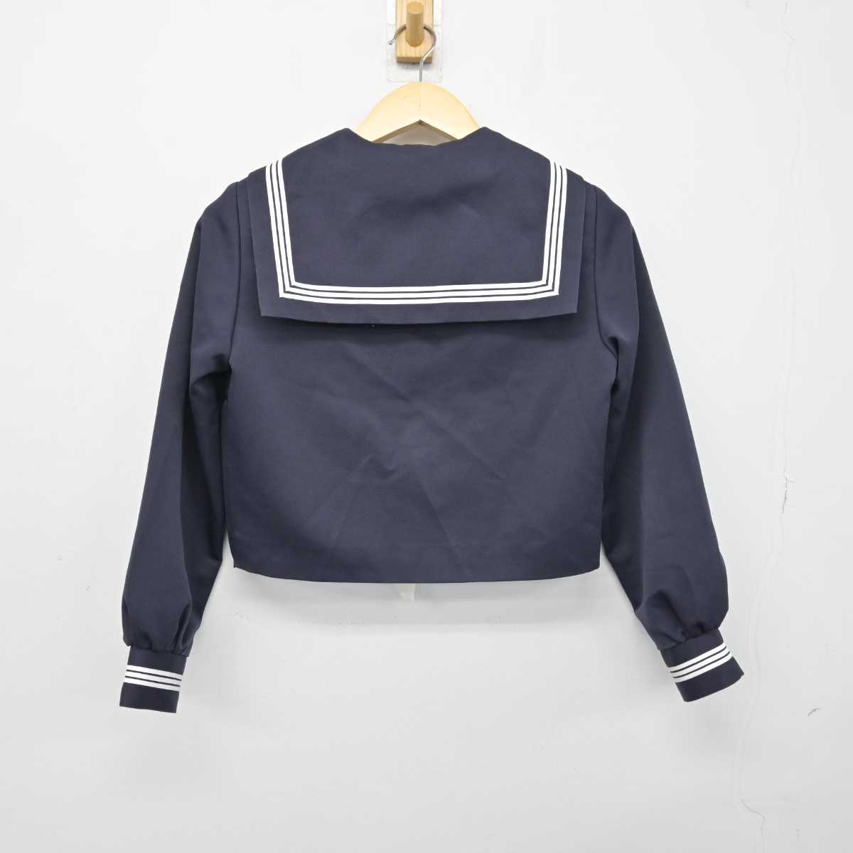 【中古】滋賀県 野洲市立中主中学校 女子制服 3点 (セーラー服・スカート) sf048970