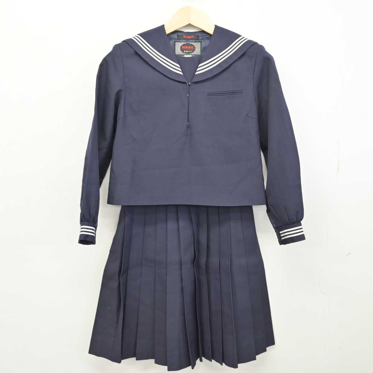 【中古】神奈川県 相模女子大学中学部 女子制服 3点 (セーラー服・スカート) sf048983