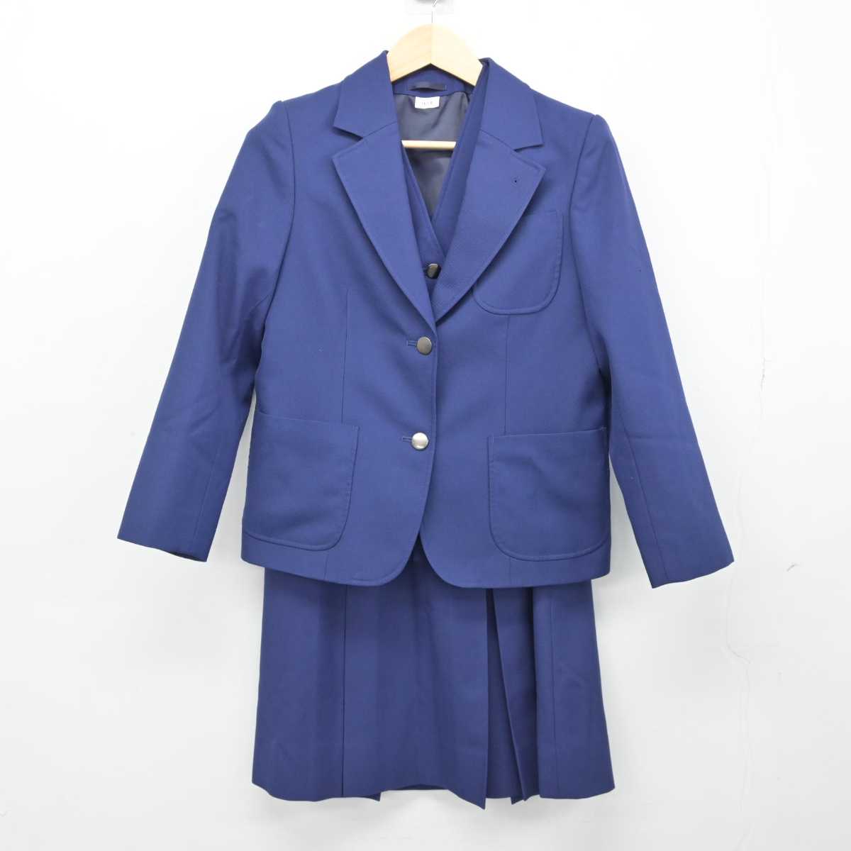 【中古】神奈川県 白鳥中学校 女子制服 3点 (ブレザー・ベスト・スカート) sf048997