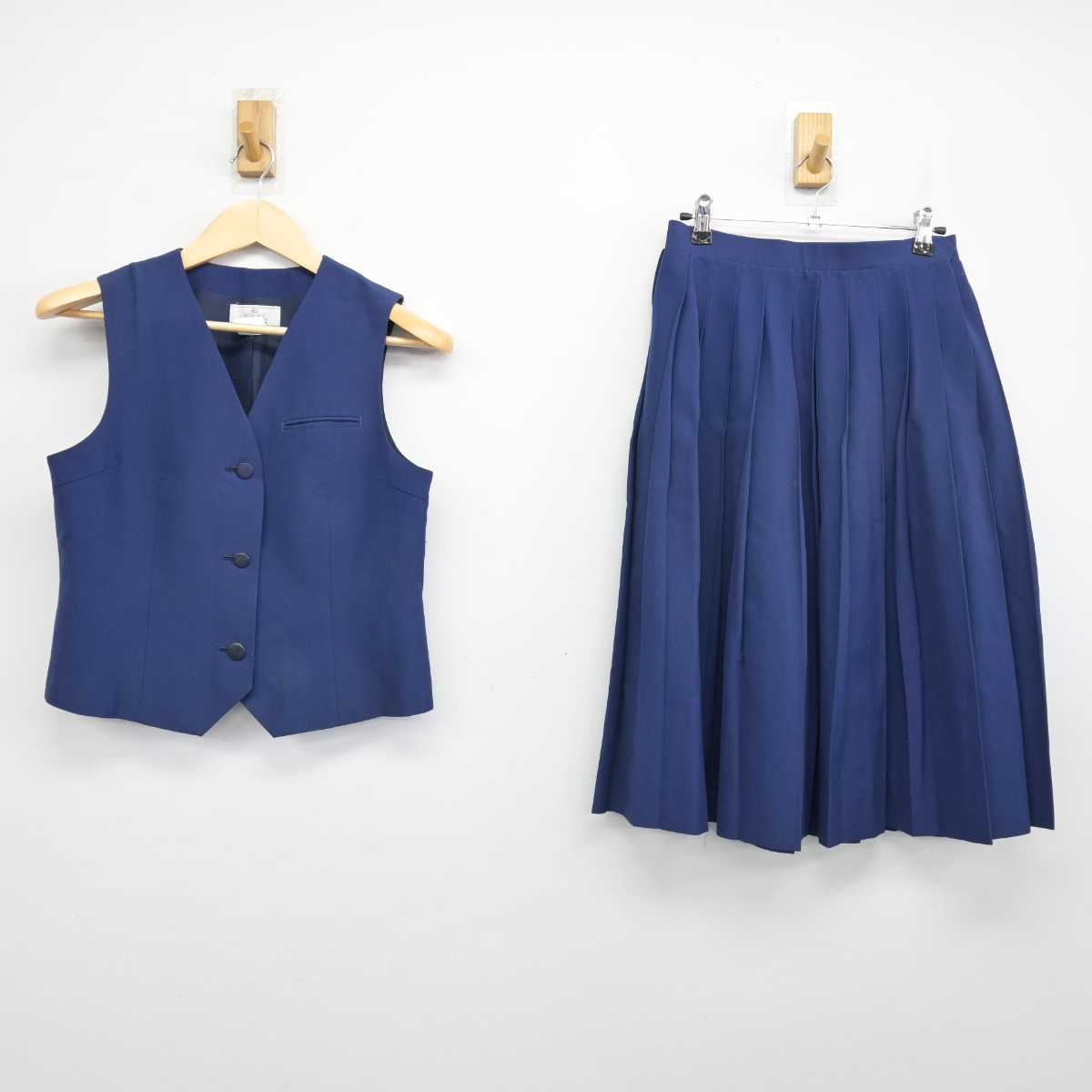 【中古】千葉県 若松中学校 女子制服 2点 (ベスト・スカート) sf049009