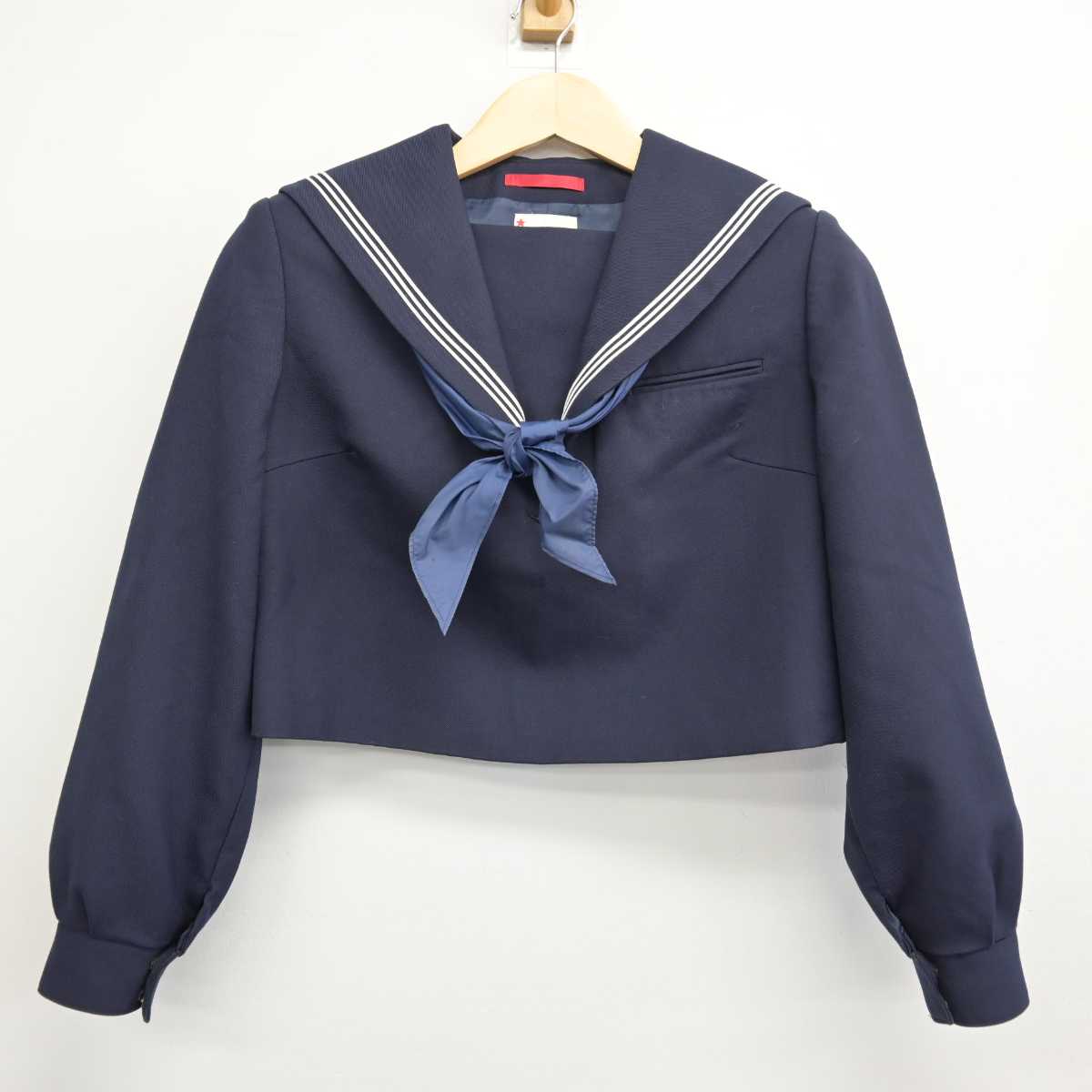 【中古】福岡県 当仁中学校 女子制服 2点 (セーラー服・ジャンパースカート) sf049041