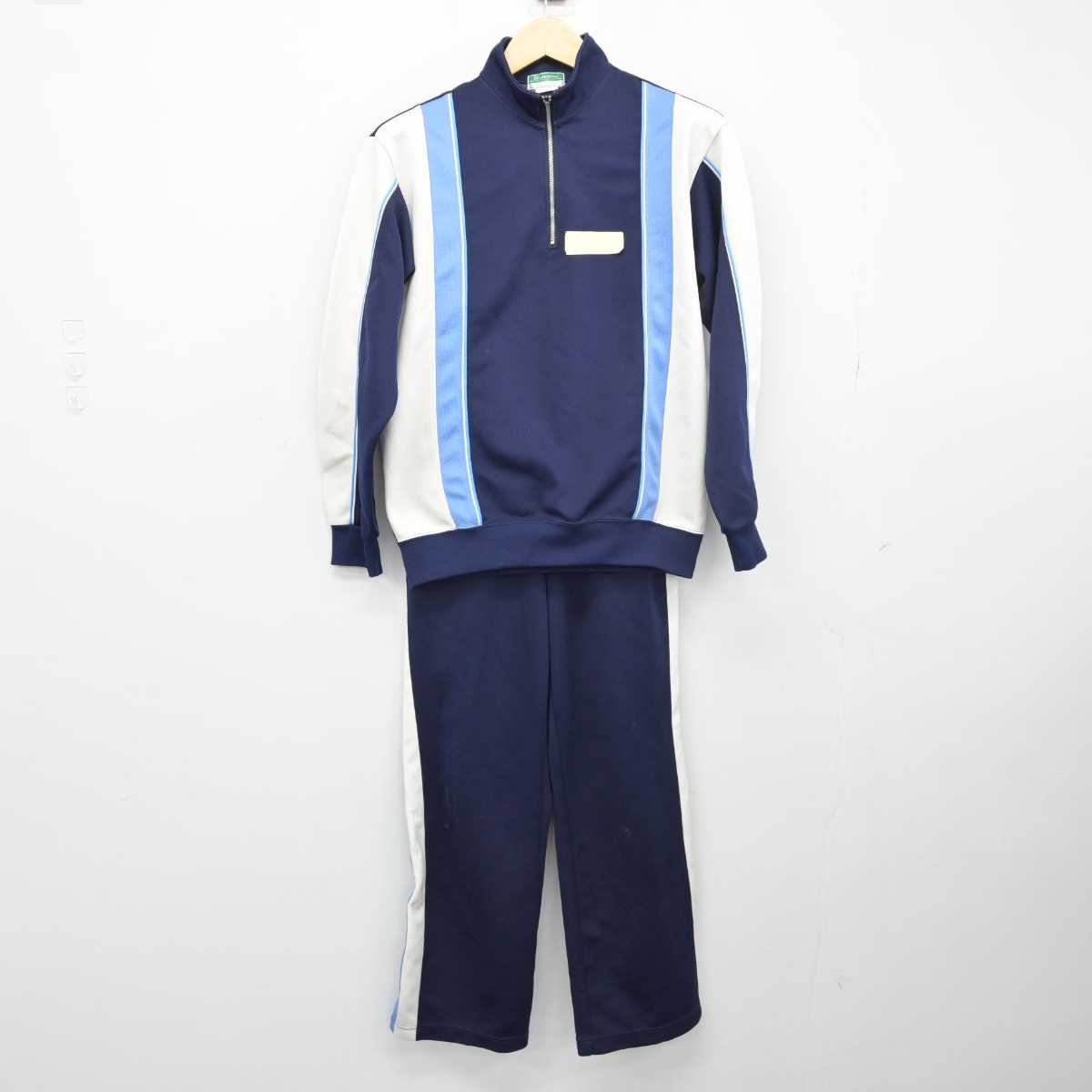 【中古】青森県 大湊高等学校 女子制服 2点 (ジャージ 上・ジャージ 下) sf049141