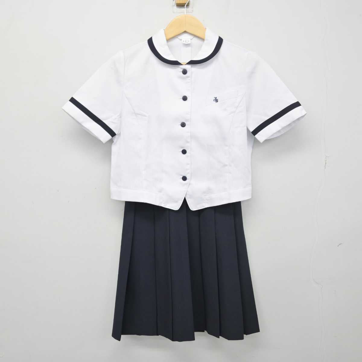 【中古】千葉県 市川中学校 女子制服 3点 (シャツ・スカート) sf049212