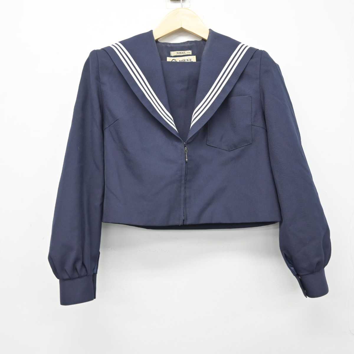 【中古】愛知県 尾西第一中学校 女子制服 2点 (セーラー服・スカート) sf049220