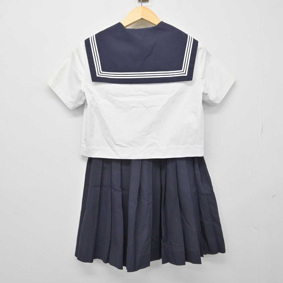 【中古】愛知県 尾西第一中学校 女子制服 2点 (セーラー服・スカート) sf049222