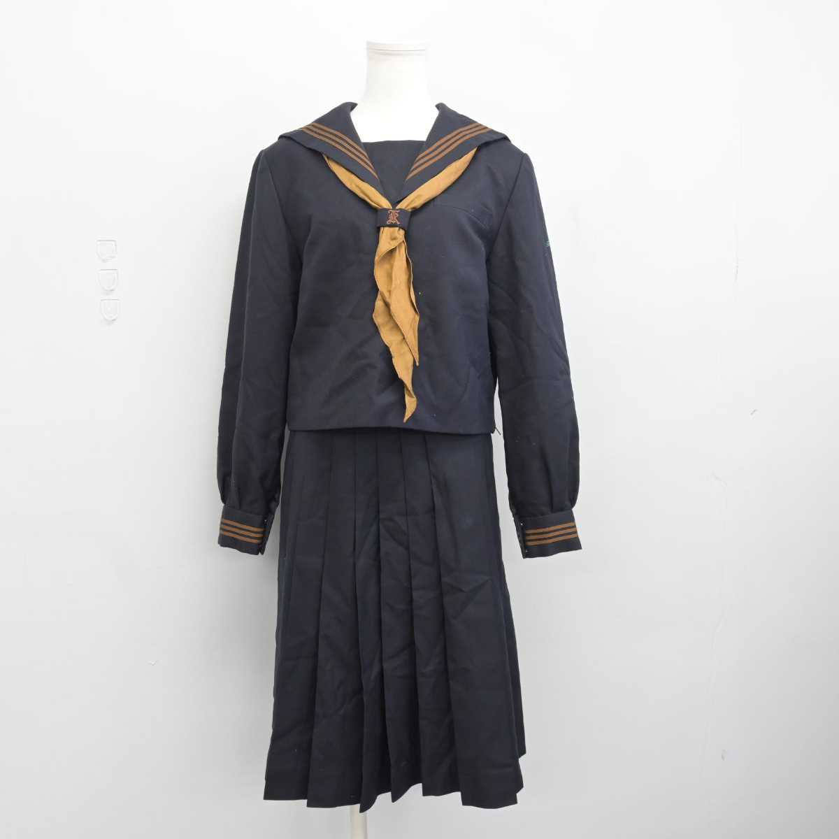 【中古】東京都 関東国際高等学校 女子制服 4点 (セーラー服・ニット・スカート) sf049252