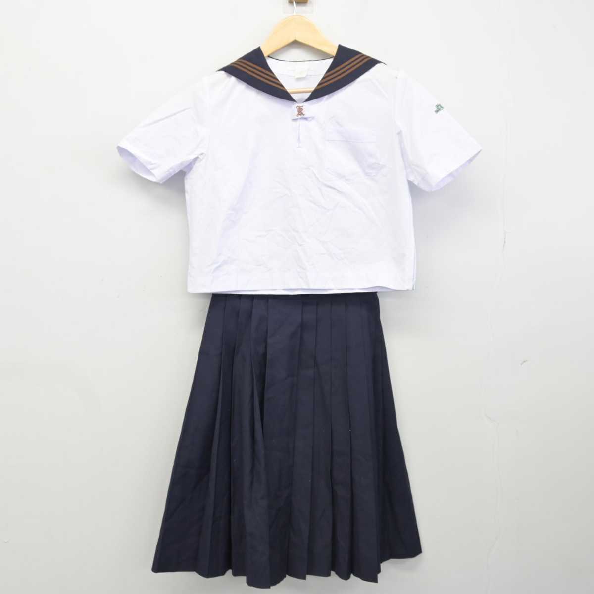 【中古】東京都 関東国際高等学校 女子制服 2点 (セーラー服・スカート) sf049253