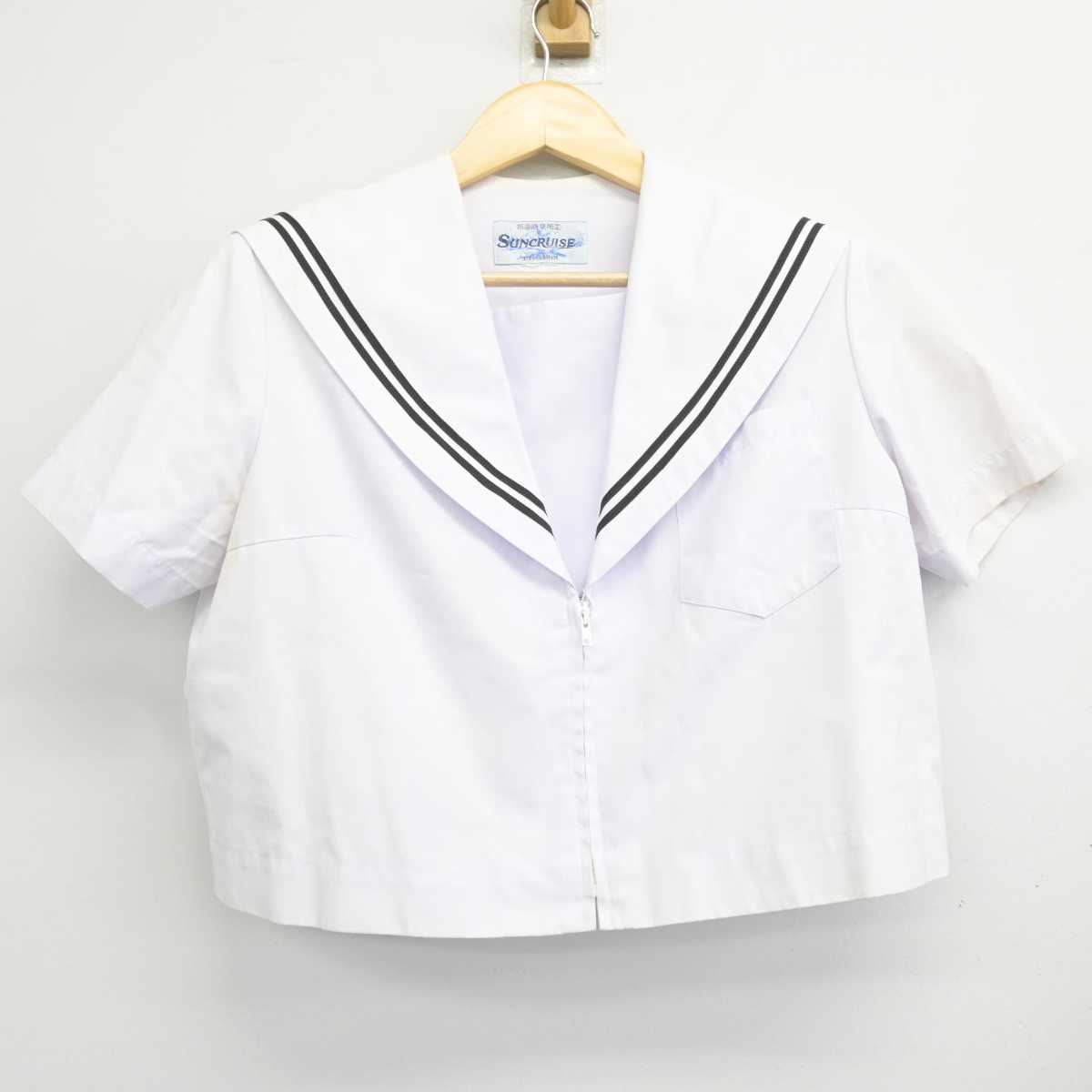 【中古】愛知県 志賀中学校 女子制服 2点 (セーラー服・スカート) sf049259