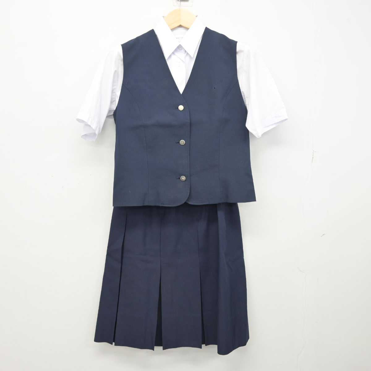 【中古】神奈川県 春日台中学校 女子制服 3点 (シャツ・ベスト・スカート) sf049406