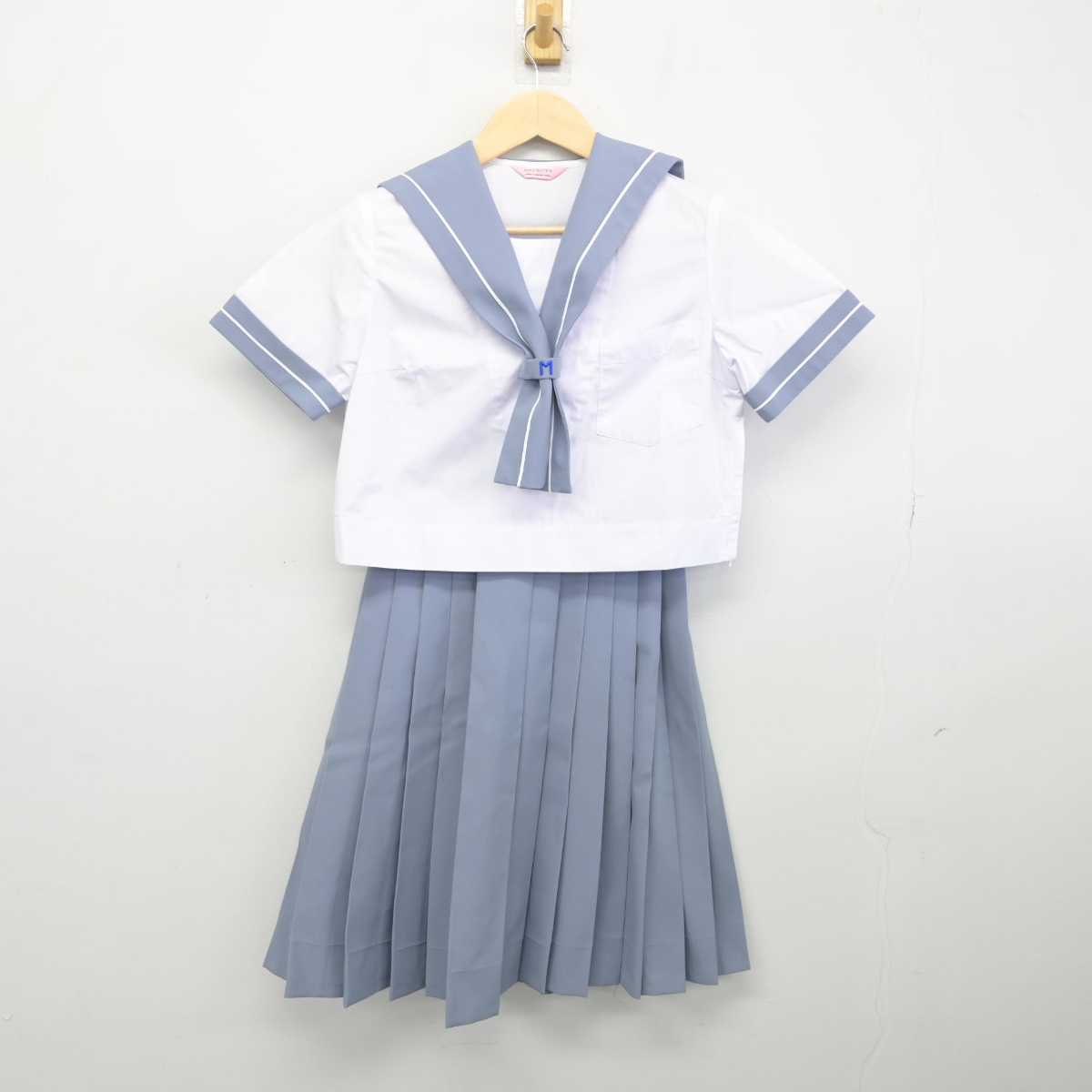 【中古】熊本県 益城中学校 女子制服 2点 (セーラー服・スカート) sf049448