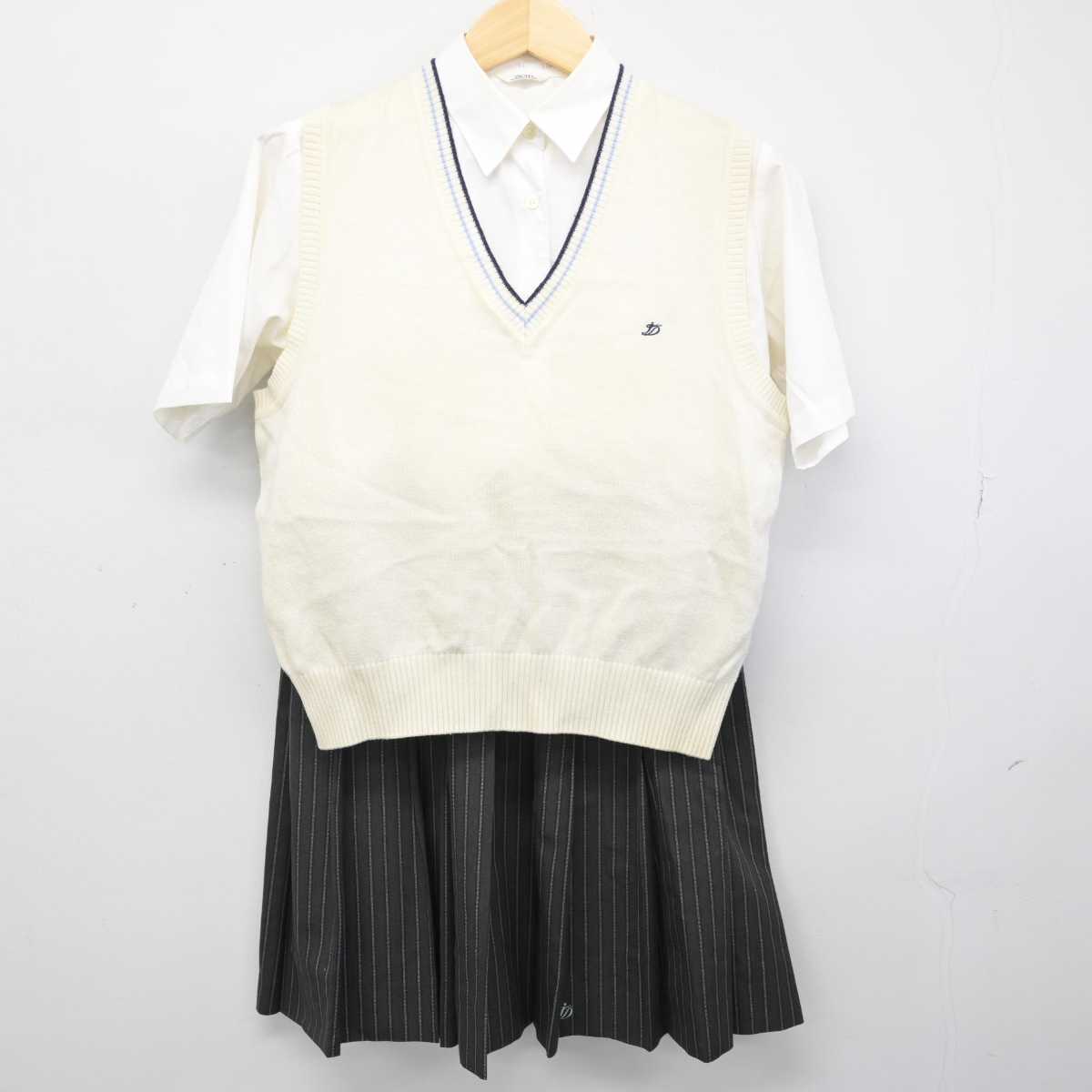 【中古】東京都 郁文館高等学校 女子制服 3点 (シャツ・ニットベスト・スカート) sf049472