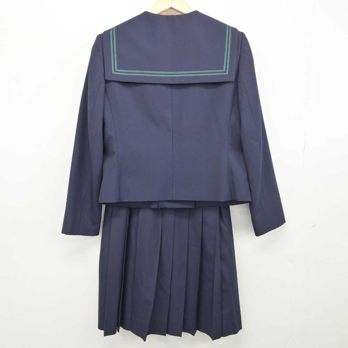 【中古】福島県 西袋中学校 女子制服 2点 (セーラー服・スカート) sf049525