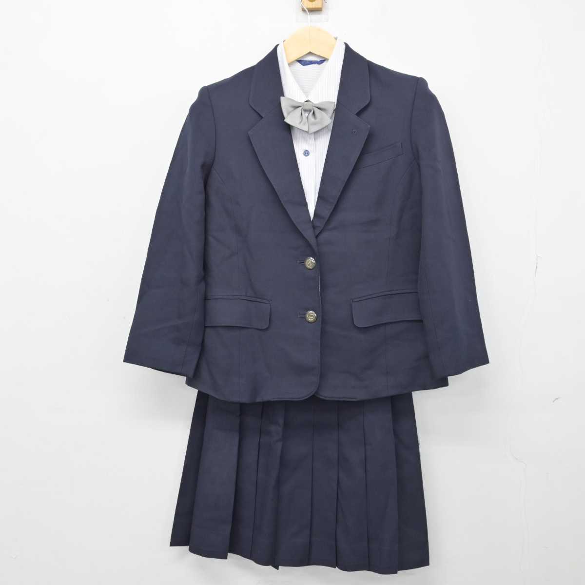 【中古】山梨県 山梨学院高等学校 女子制服 4点 (ブレザー・シャツ・スカート) sf049754