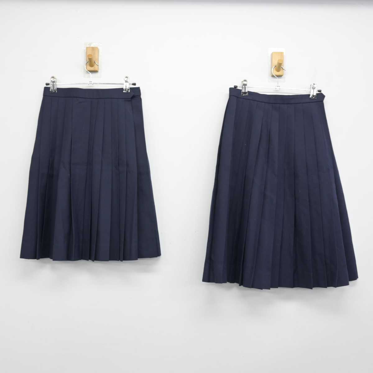 【中古】愛知県 萩原中学校 女子制服 3点 (セーラー服・スカート・スカート) sf049821