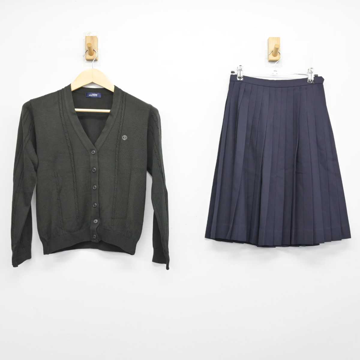 中古】千葉県 八千代松陰高等学校 女子制服 2点 (ニット・スカート) sf049828 | 中古制服通販パレイド