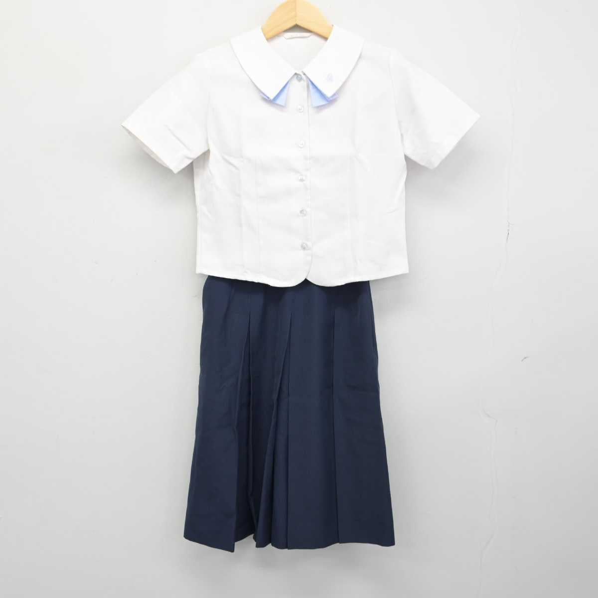 【中古】秋田県 聖霊女子短期大学付属高等学校 女子制服 2点 (シャツ・スカート) sf049833