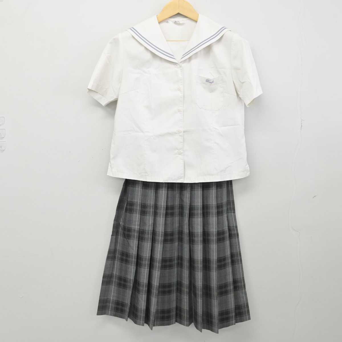 【中古】福岡県 大宰府高等学校 女子制服 2点 (シャツ・スカート) sf049892