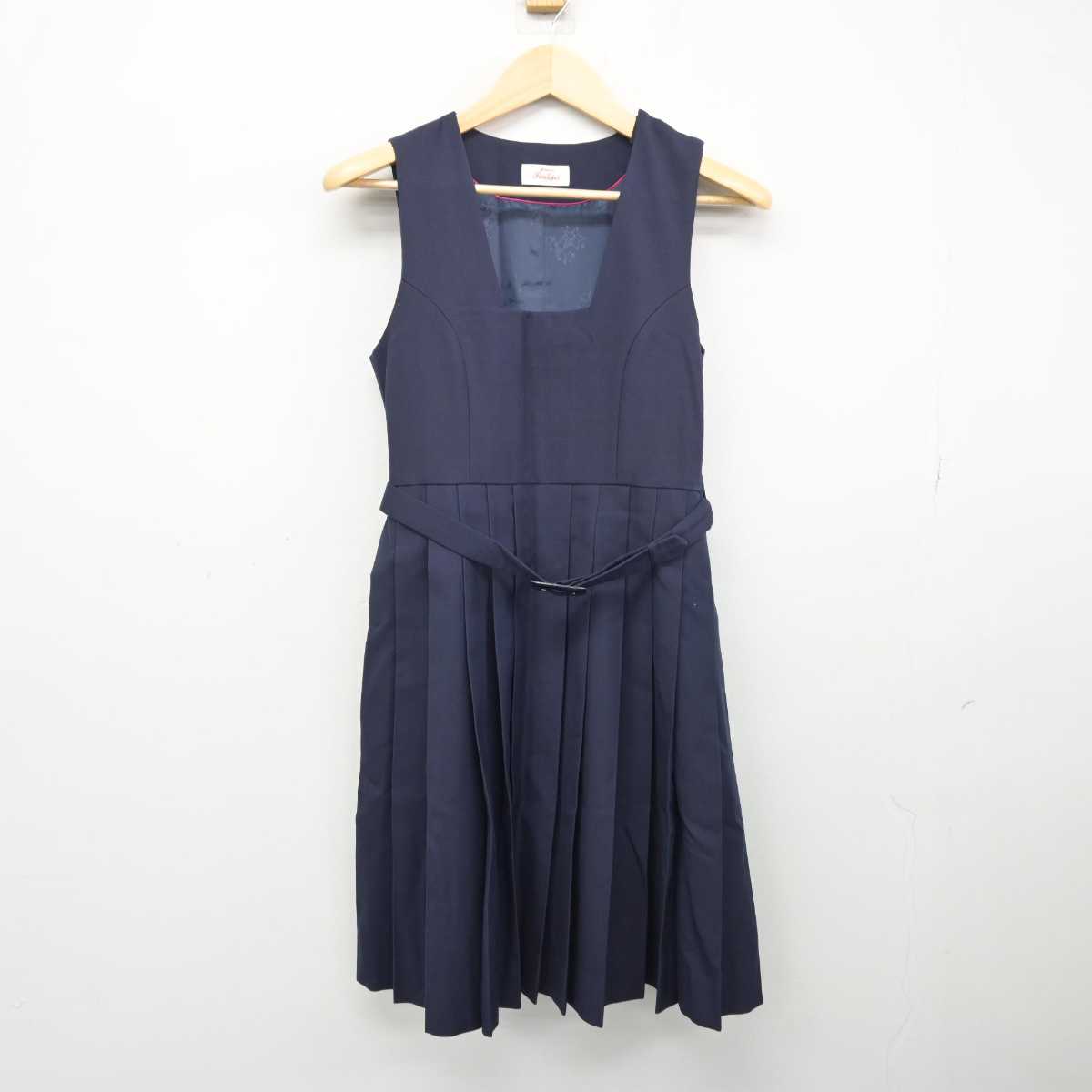 【中古】福岡県 中間中学校 女子制服 3点 (セーラー服・ジャンパースカート) sf049902