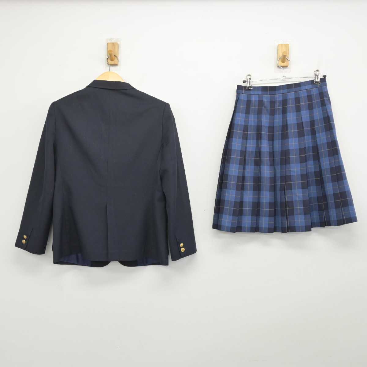 【中古】神奈川県 新田中学校 女子制服 2点 (ブレザー・スカート) sf050002