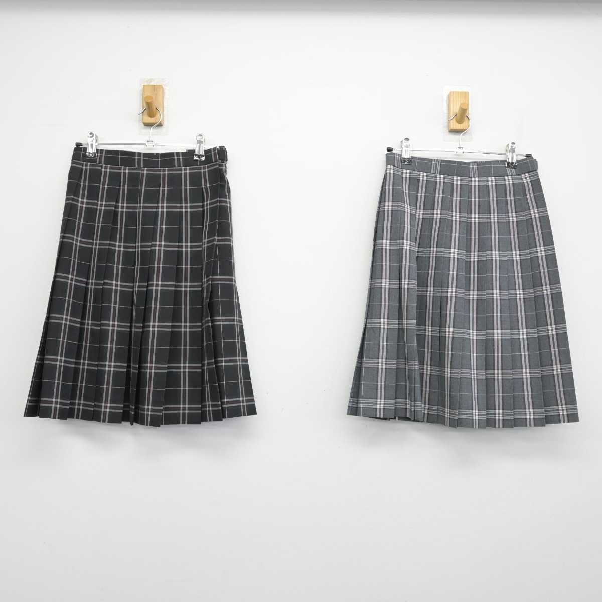 【中古】埼玉県 聖望学園中学校・高等学校 女子制服 2点 (スカート) sf050057